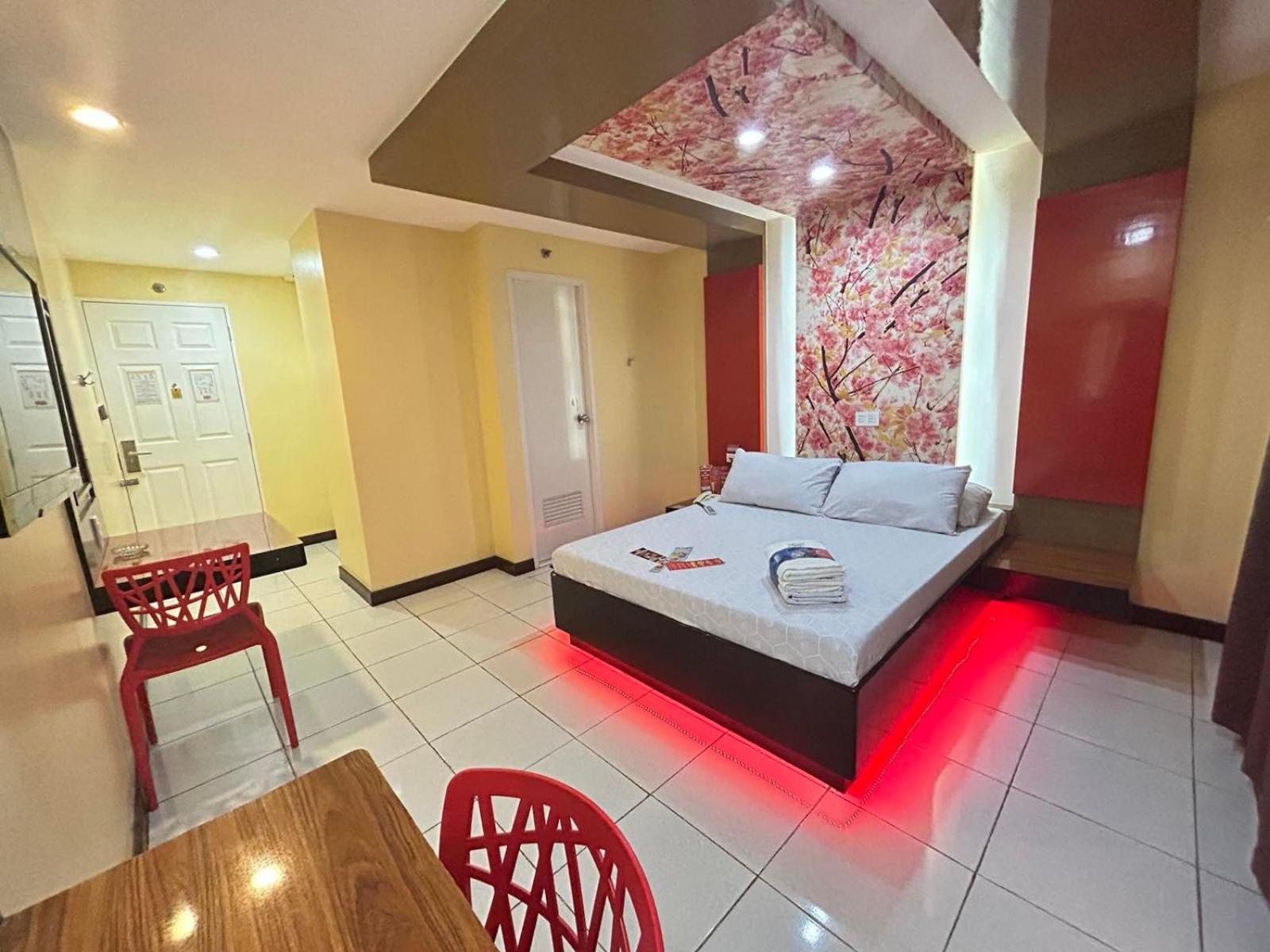 Hotel Sogo Sta Rosa 圣罗莎 外观 照片